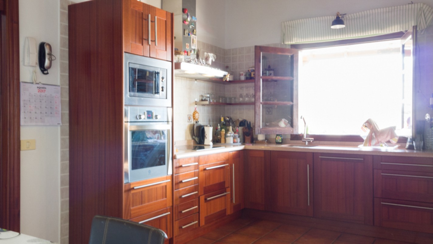 - Guatiza - Roper Properties