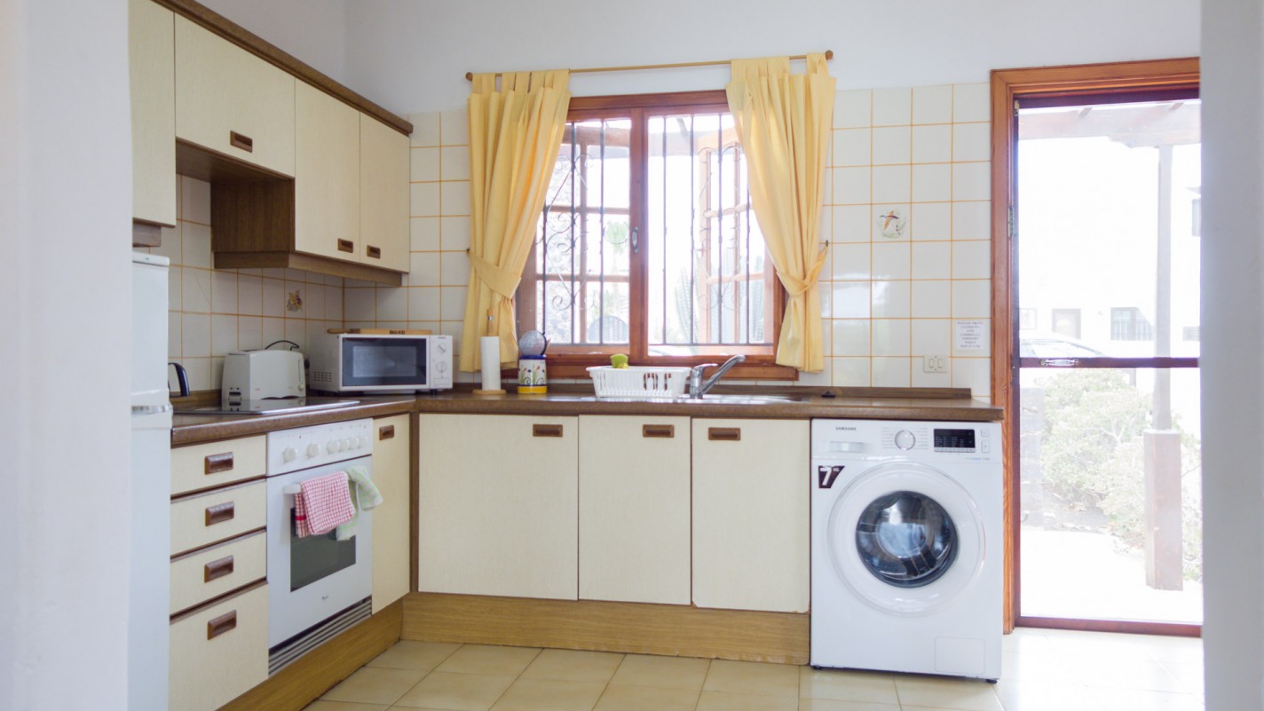 Jardines San Antonio - Puerto Del Carmen - Roper Properties