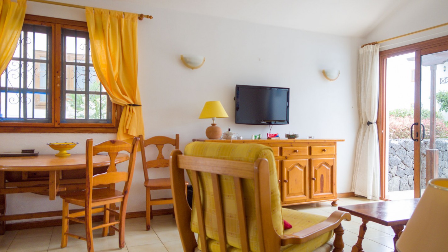 Jardines San Antonio - Puerto Del Carmen - Roper Properties