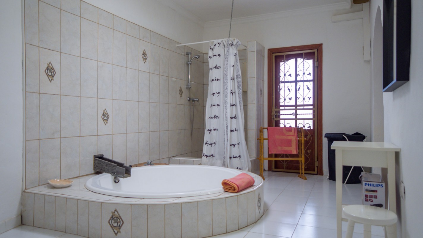 - Macher - Roper Properties