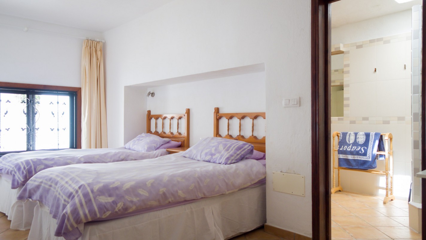 - Macher - Roper Properties