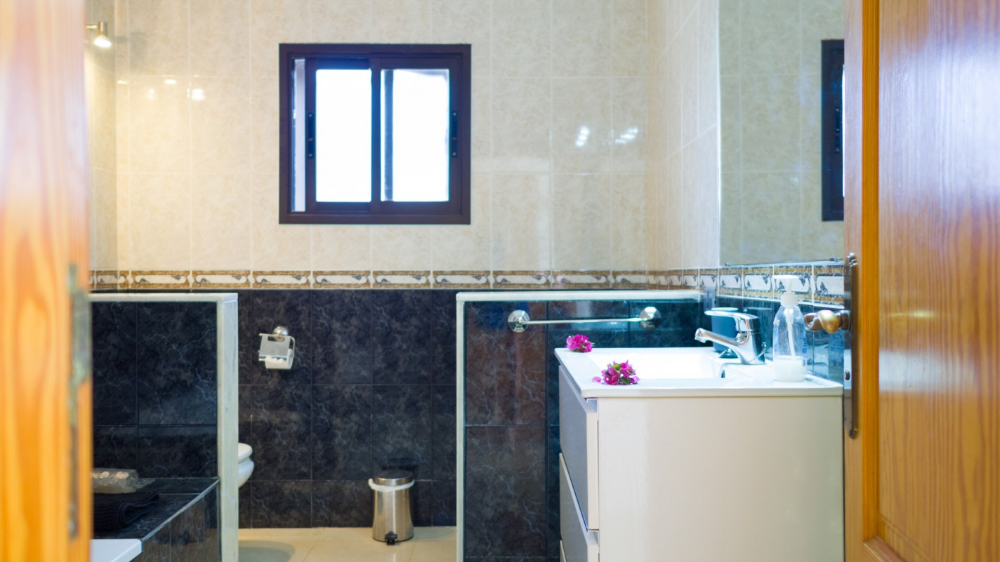 - Playa Blanca - Roper Properties