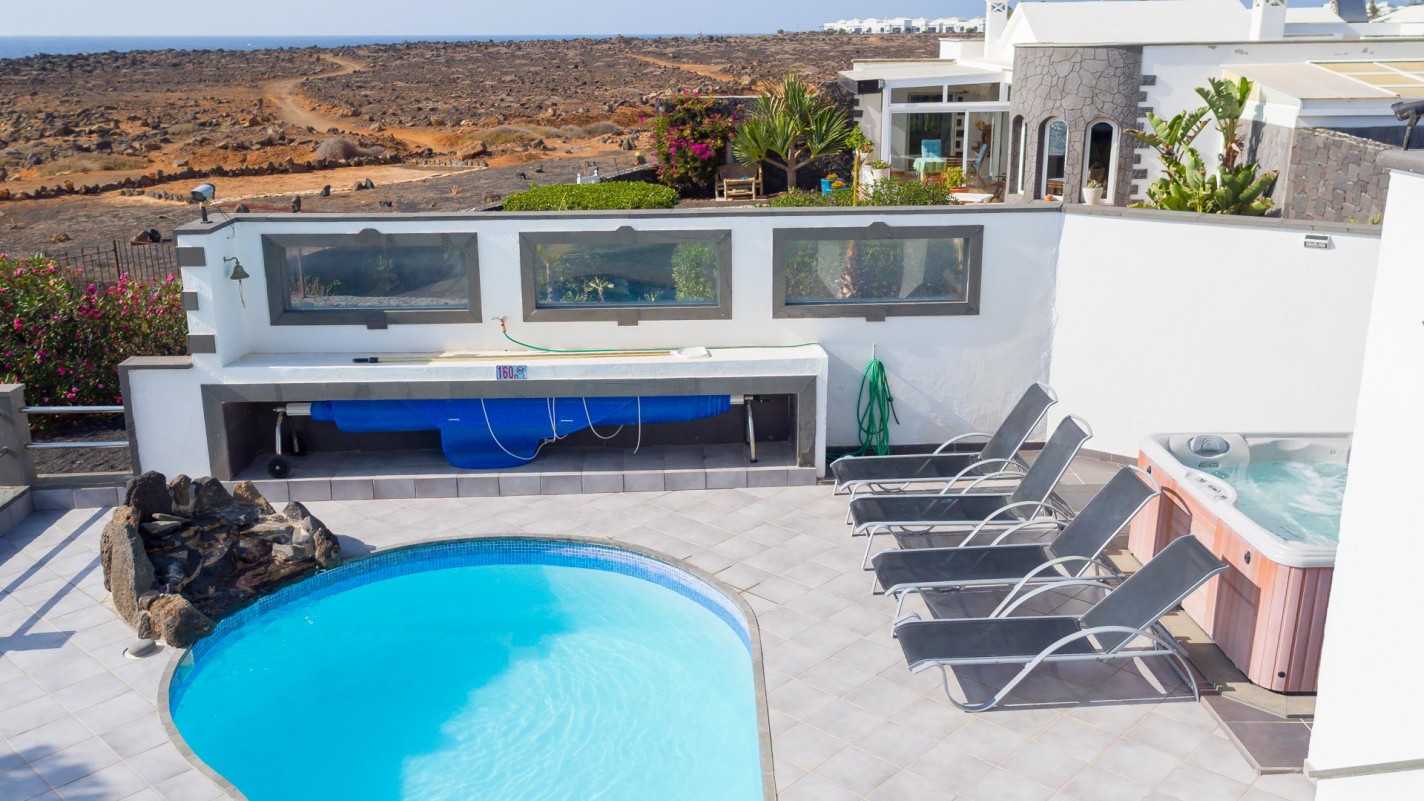 - Playa Blanca - Roper Properties