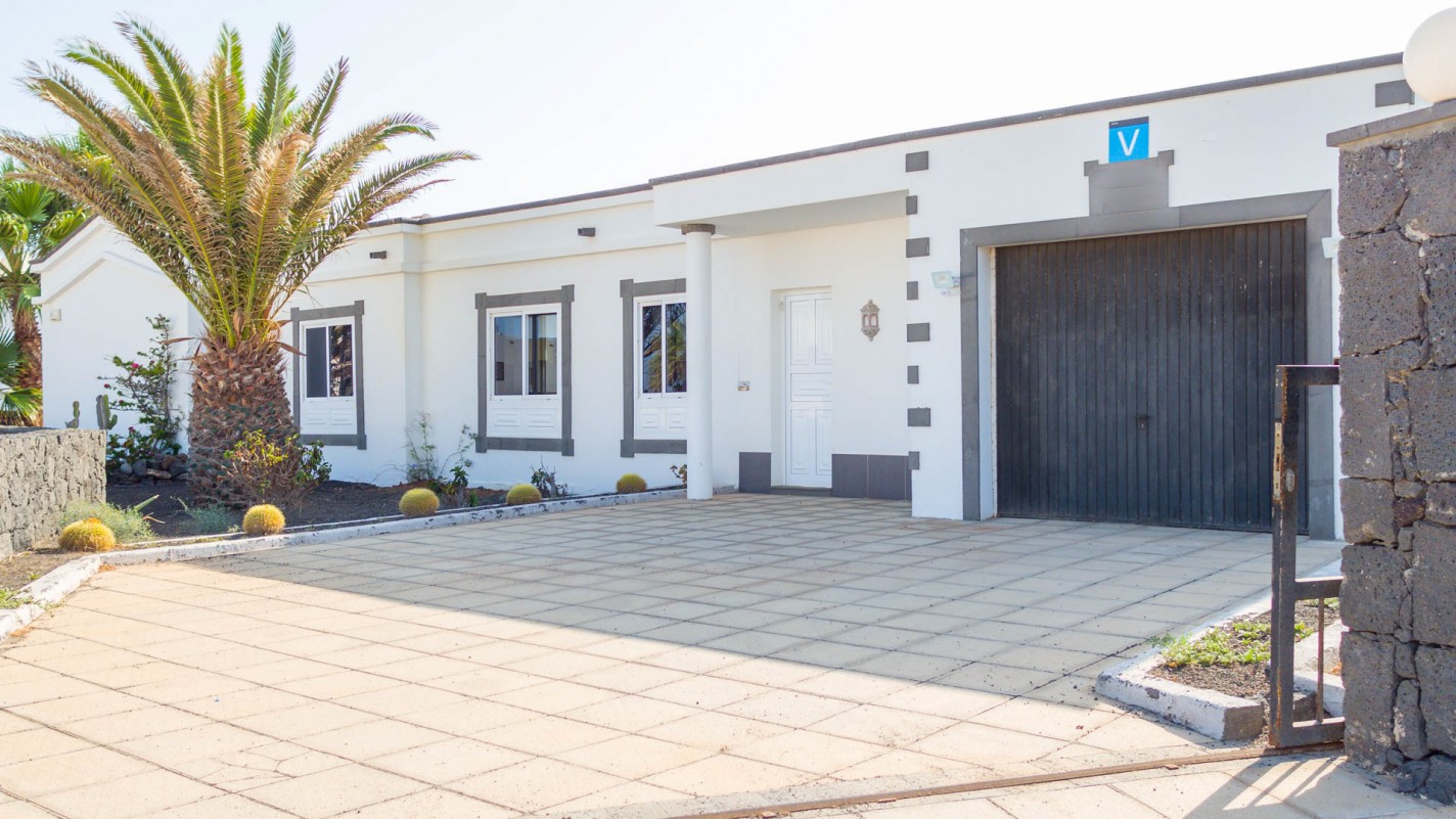 - Playa Blanca - Roper Properties