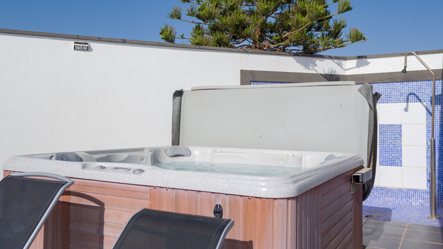 - Playa Blanca - Roper Properties