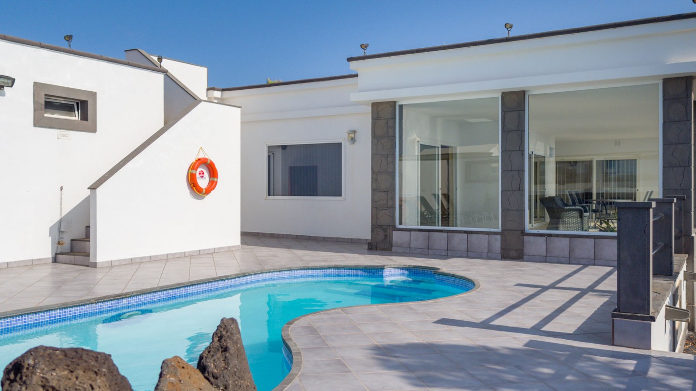 - Playa Blanca - Roper Properties