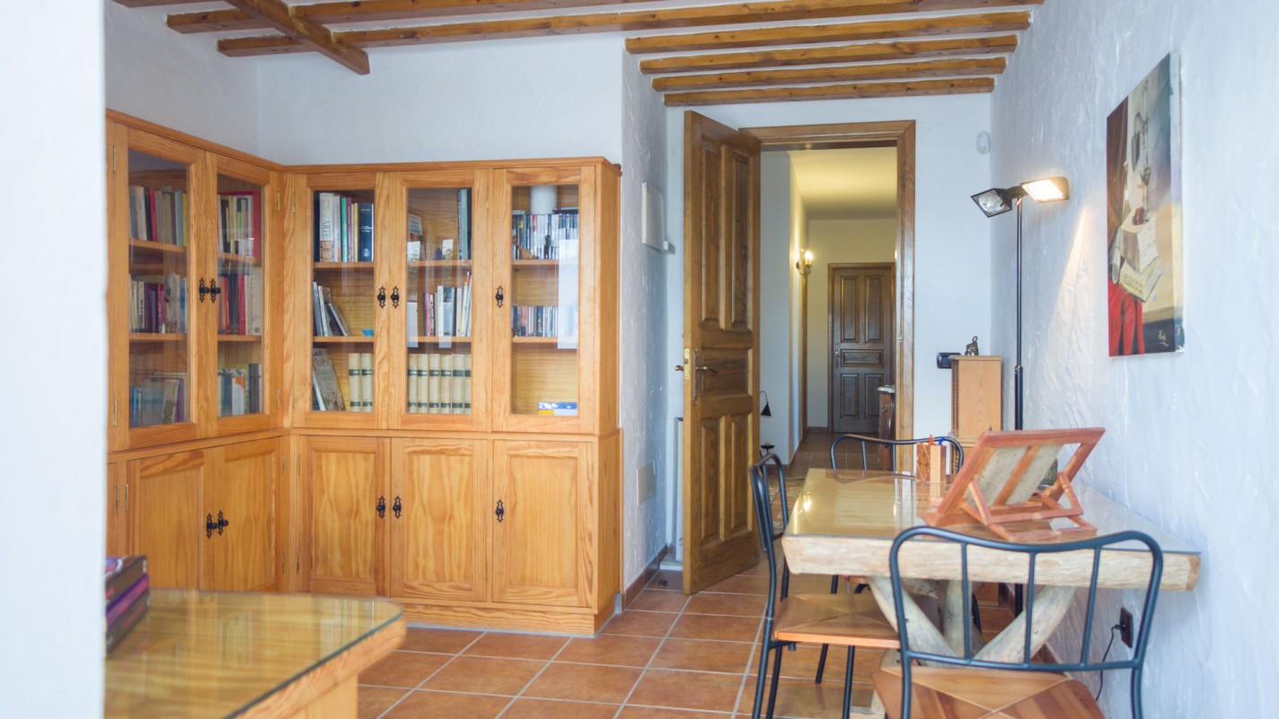 - Tahiche - Roper Properties