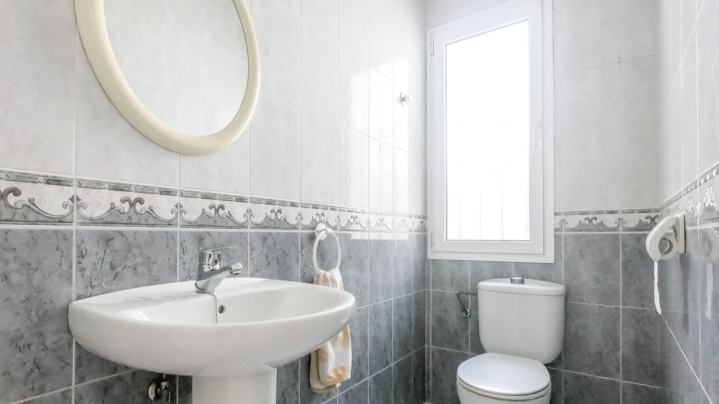 - Tías - Roper Properties