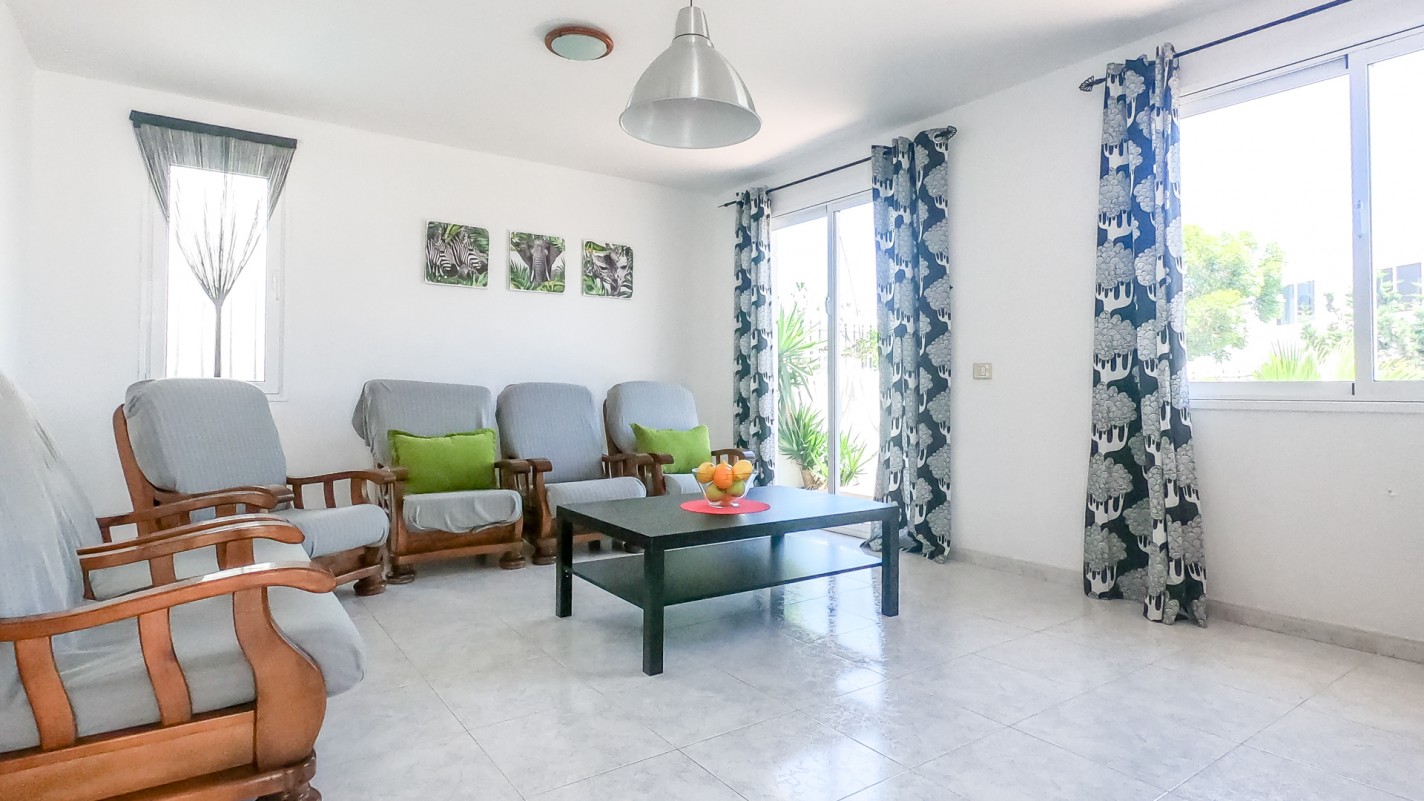 - Tías - Roper Properties
