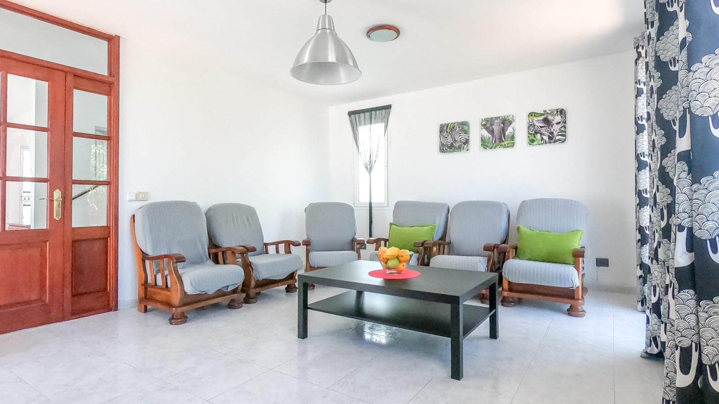 - Tías - Roper Properties
