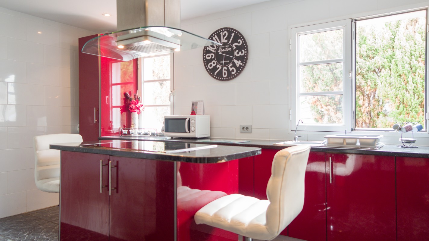 - Tías - Roper Properties