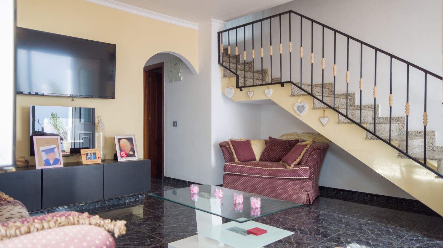 - Tías - Roper Properties