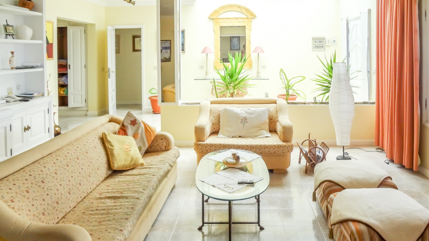 - Macher - Roper Properties