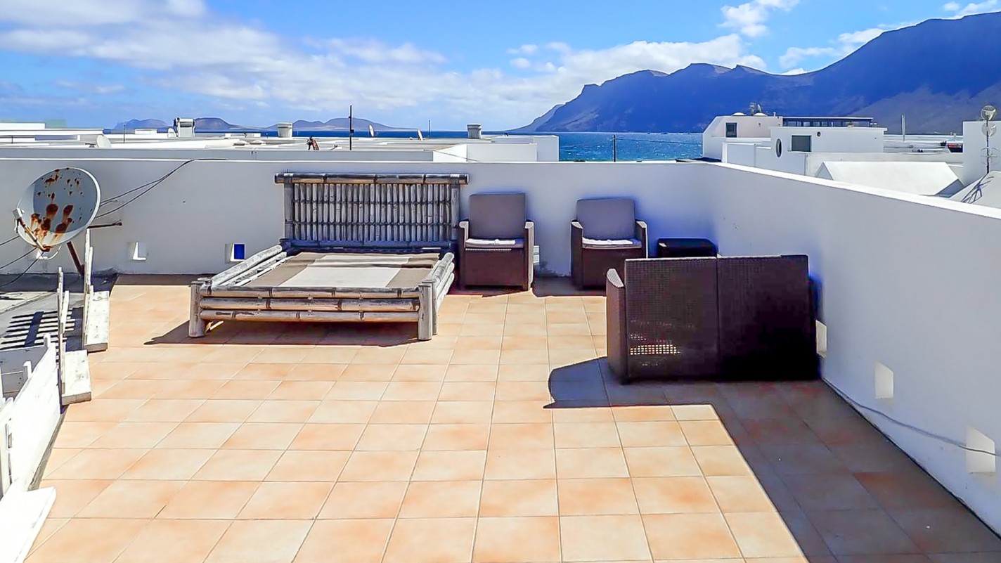 - Famara - Roper Properties