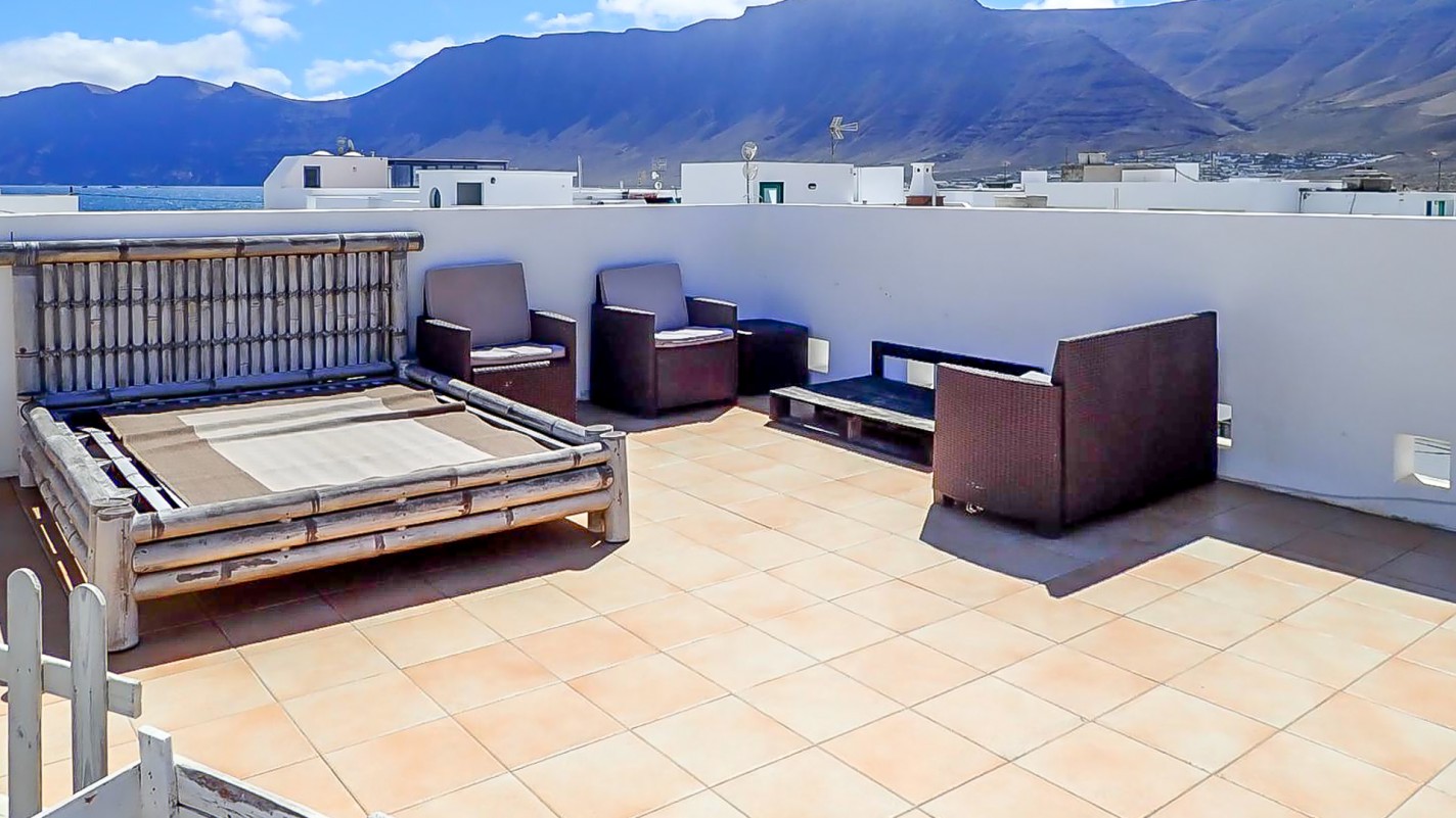 - Famara - Roper Properties