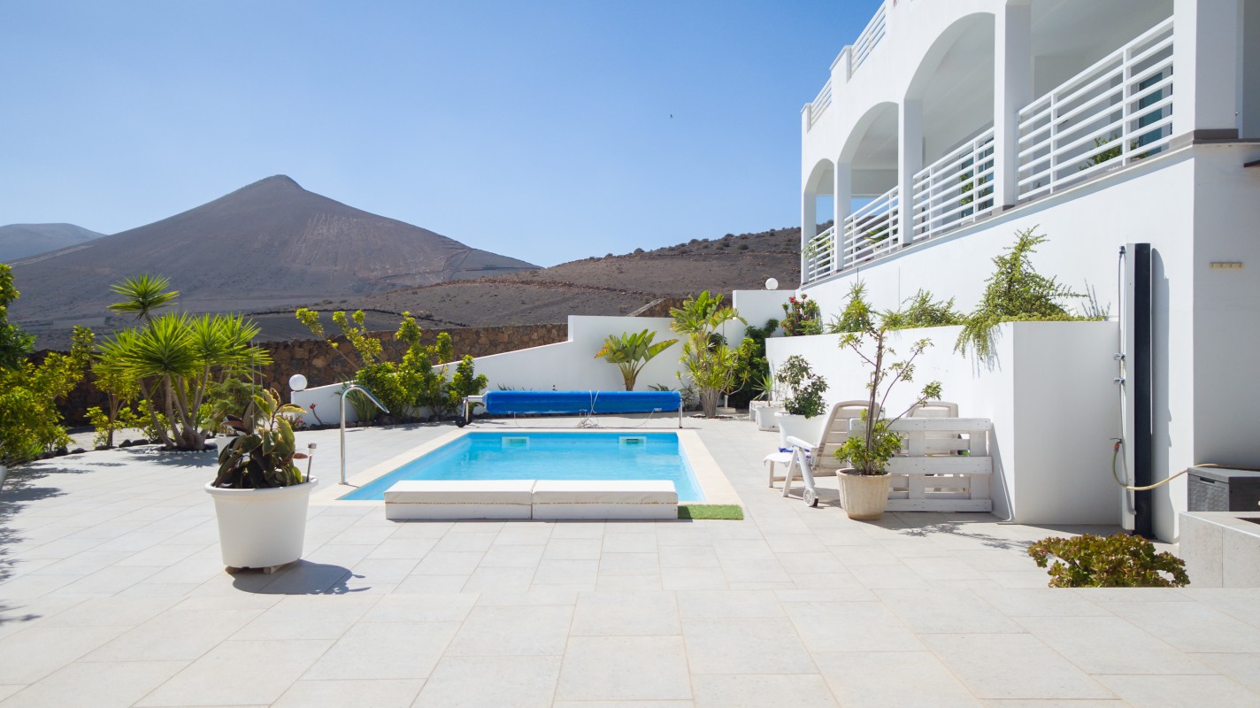 - Conil - Roper Properties