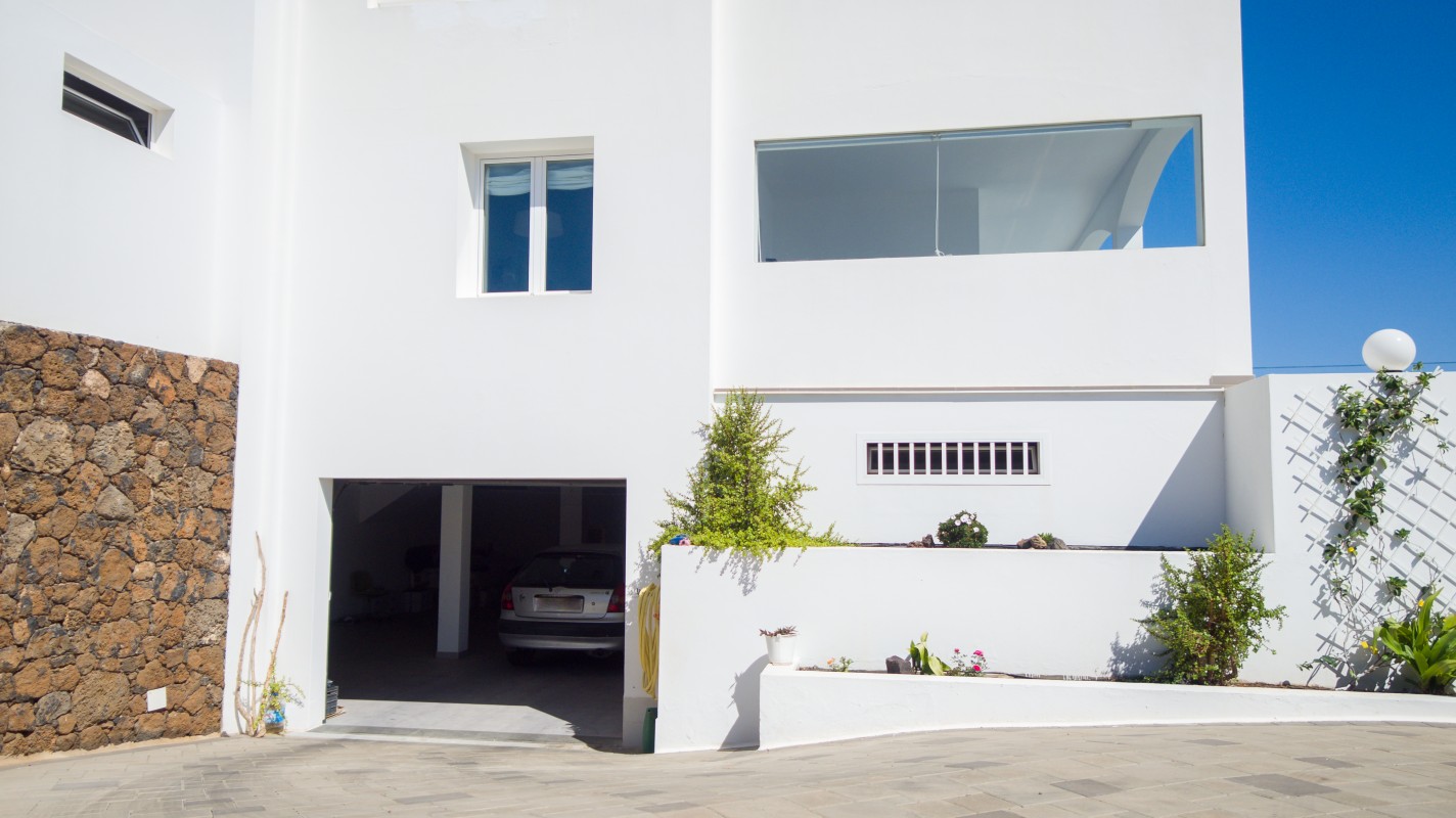 - Conil - Roper Properties