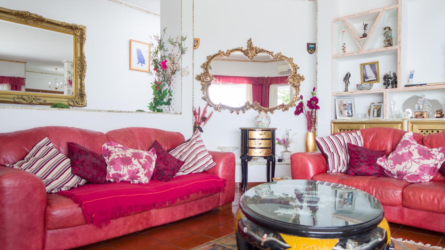 - Conil - Roper Properties