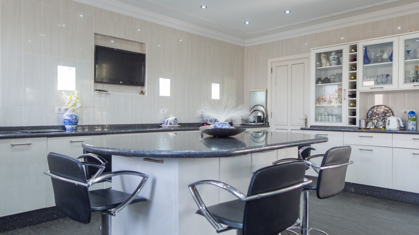 - Conil - Roper Properties