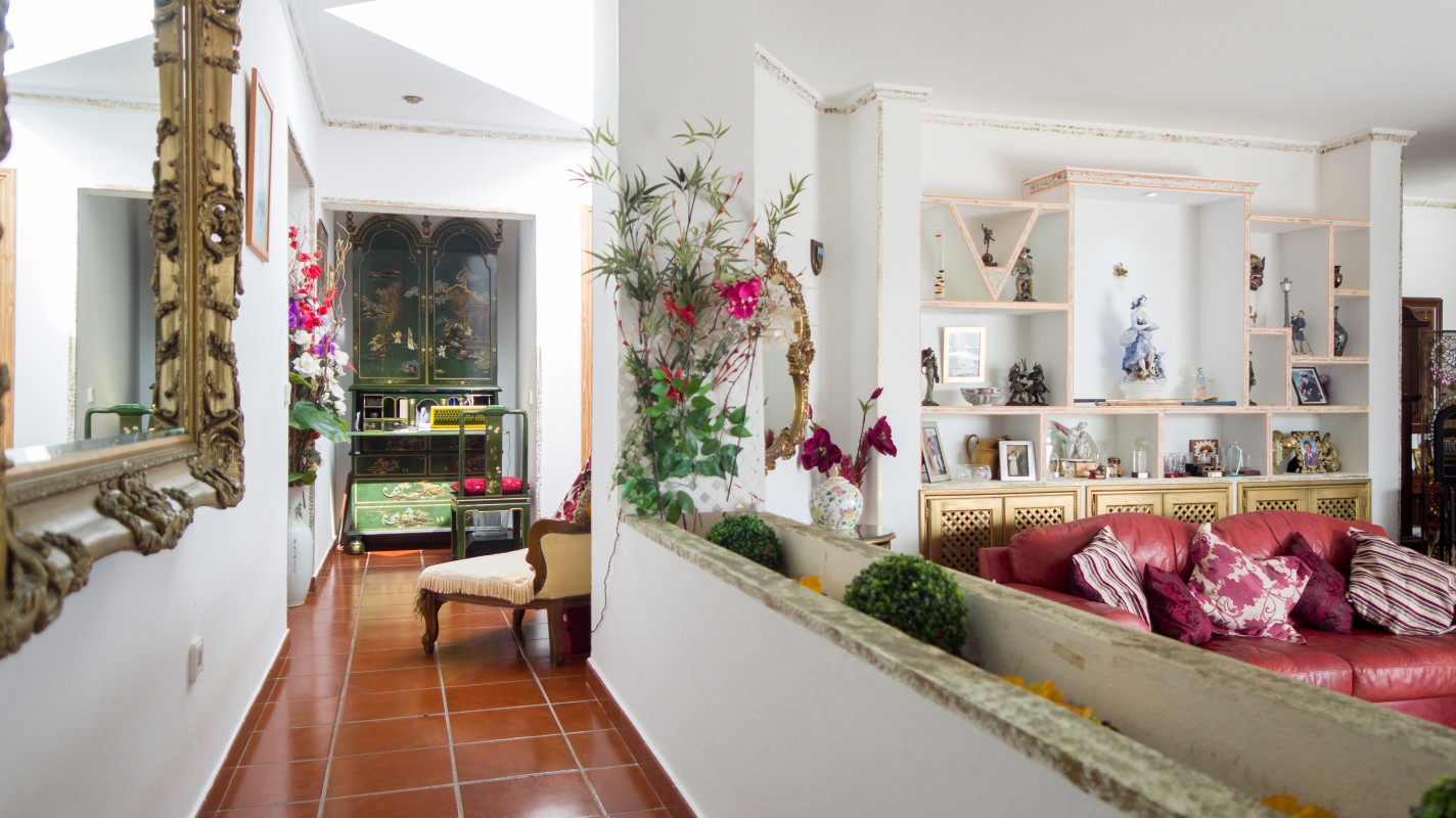 - Conil - Roper Properties