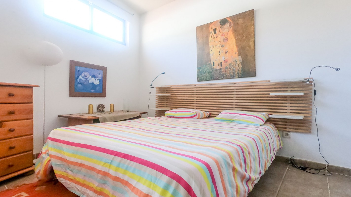 - Famara - Roper Properties