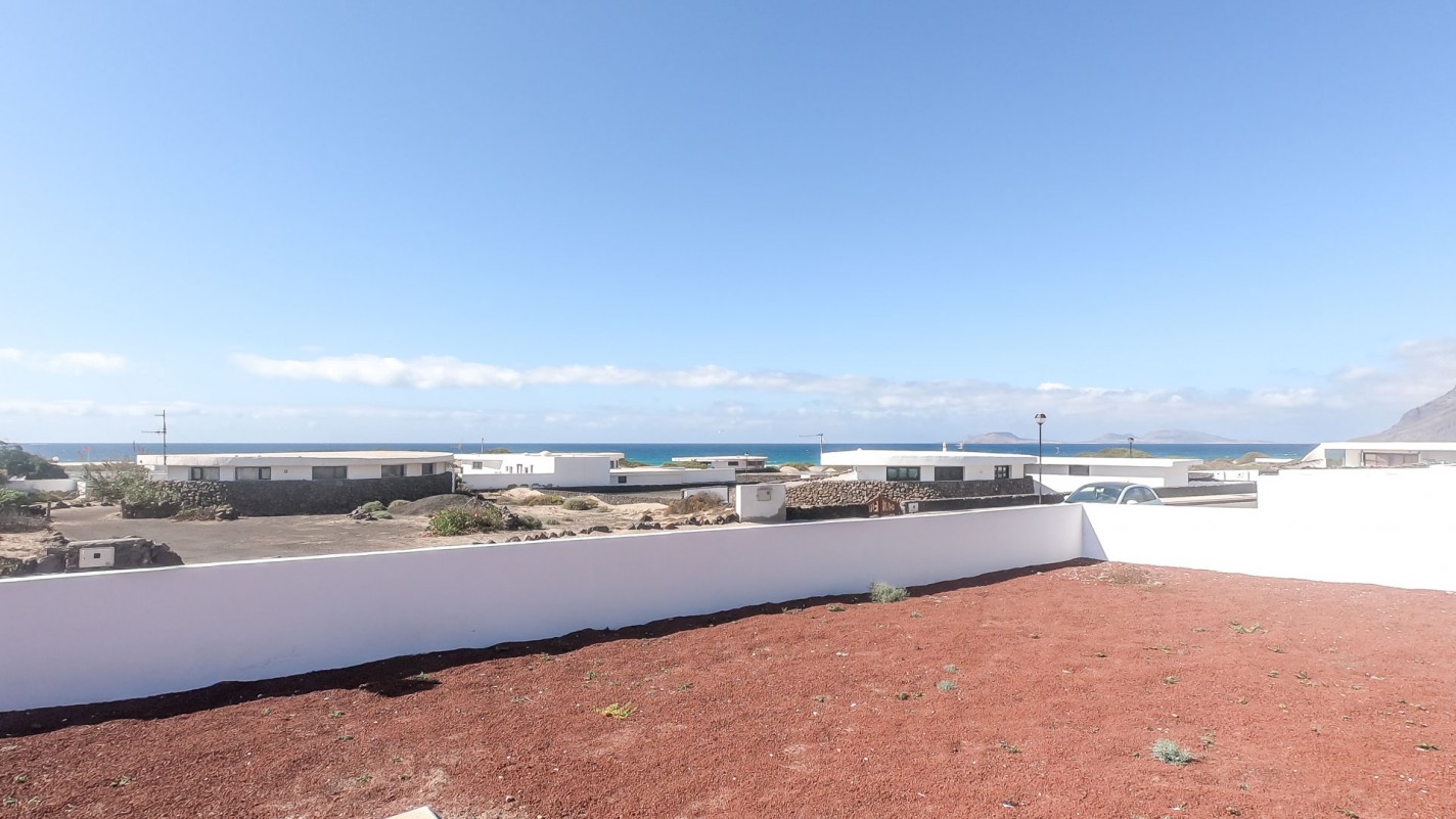 - Famara - Roper Properties