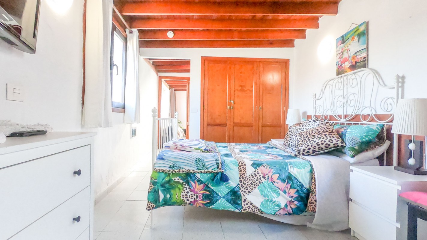 - Puerto Del Carmen - Roper Properties