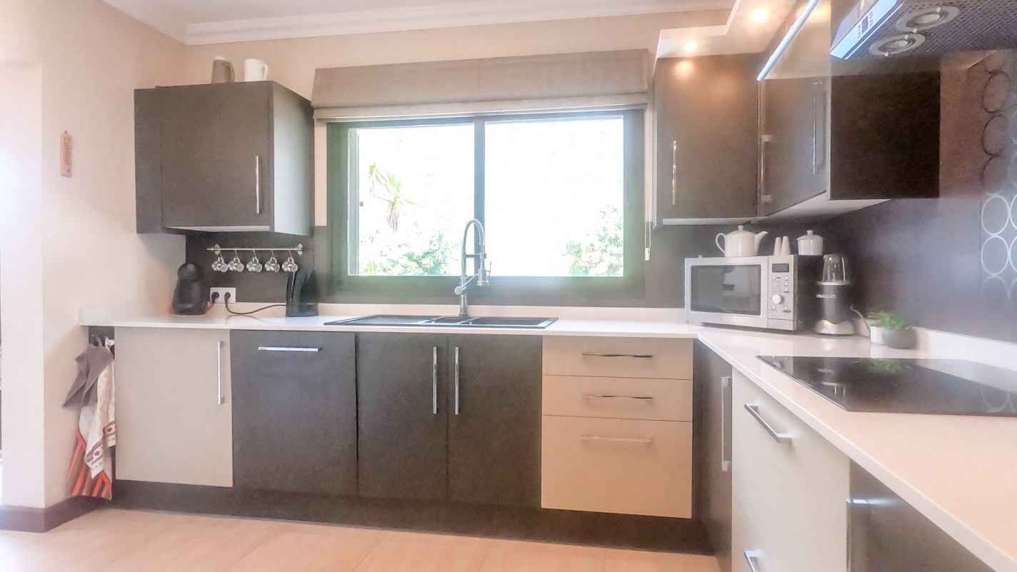 - Tías - Roper Properties