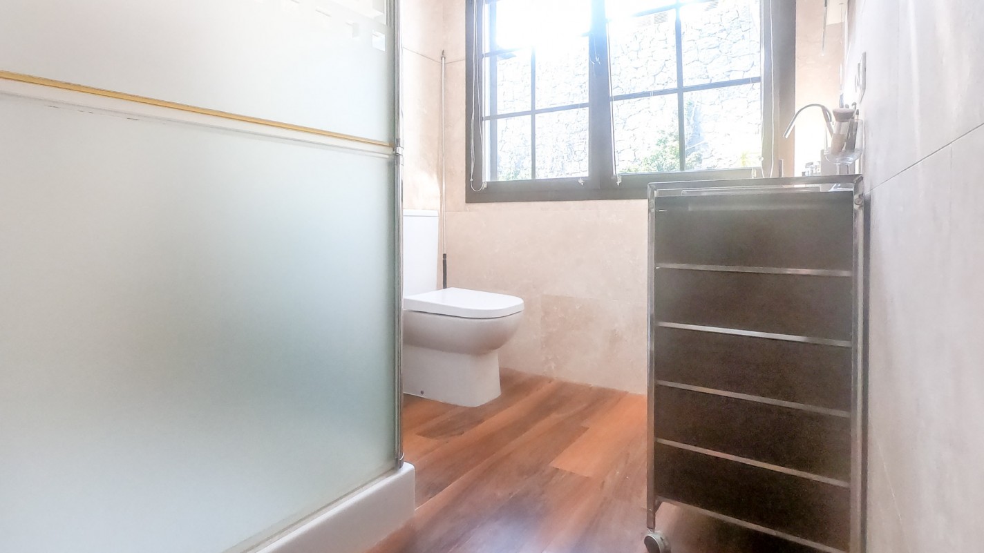- Tías - Roper Properties