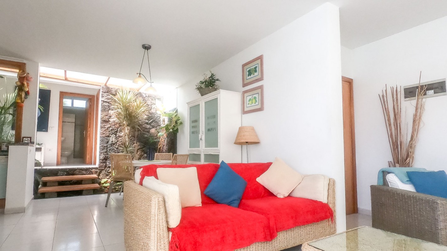 - Tías - Roper Properties