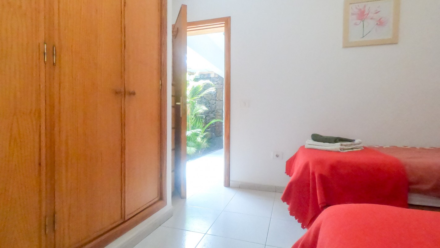 - Tías - Roper Properties