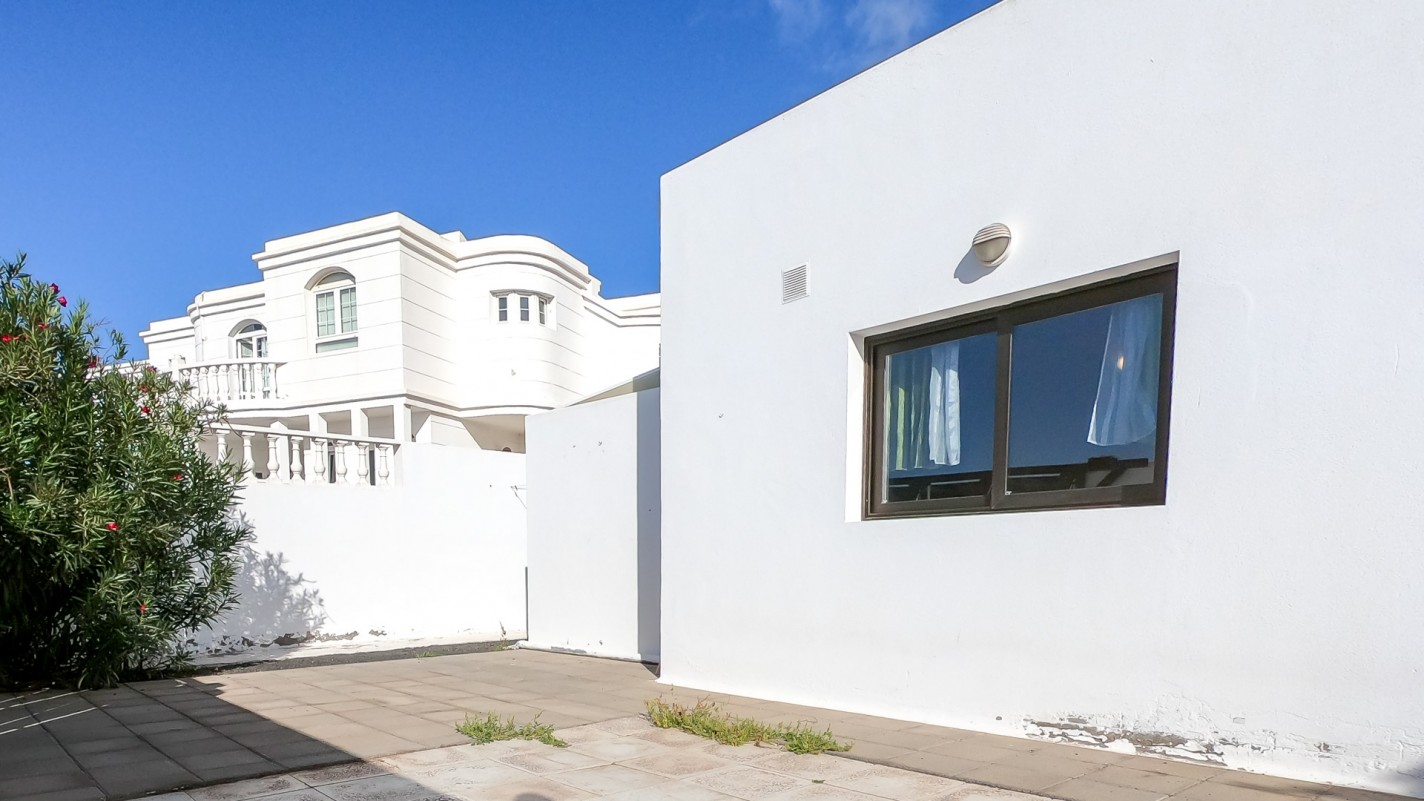 - Puerto Del Carmen - Roper Properties