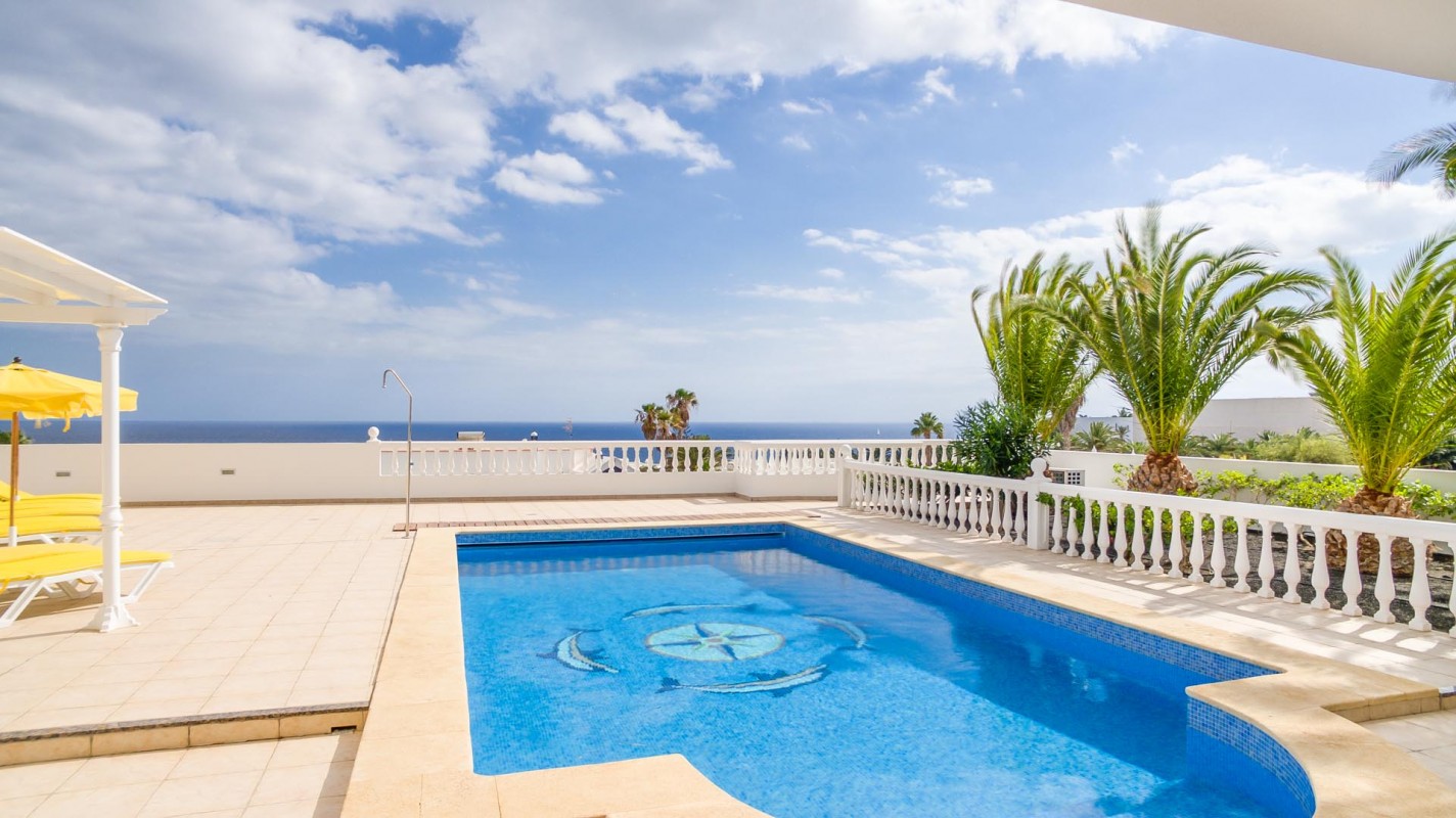 - Puerto Calero - Roper Properties