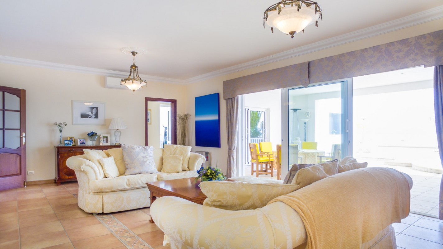 - Puerto Calero - Roper Properties