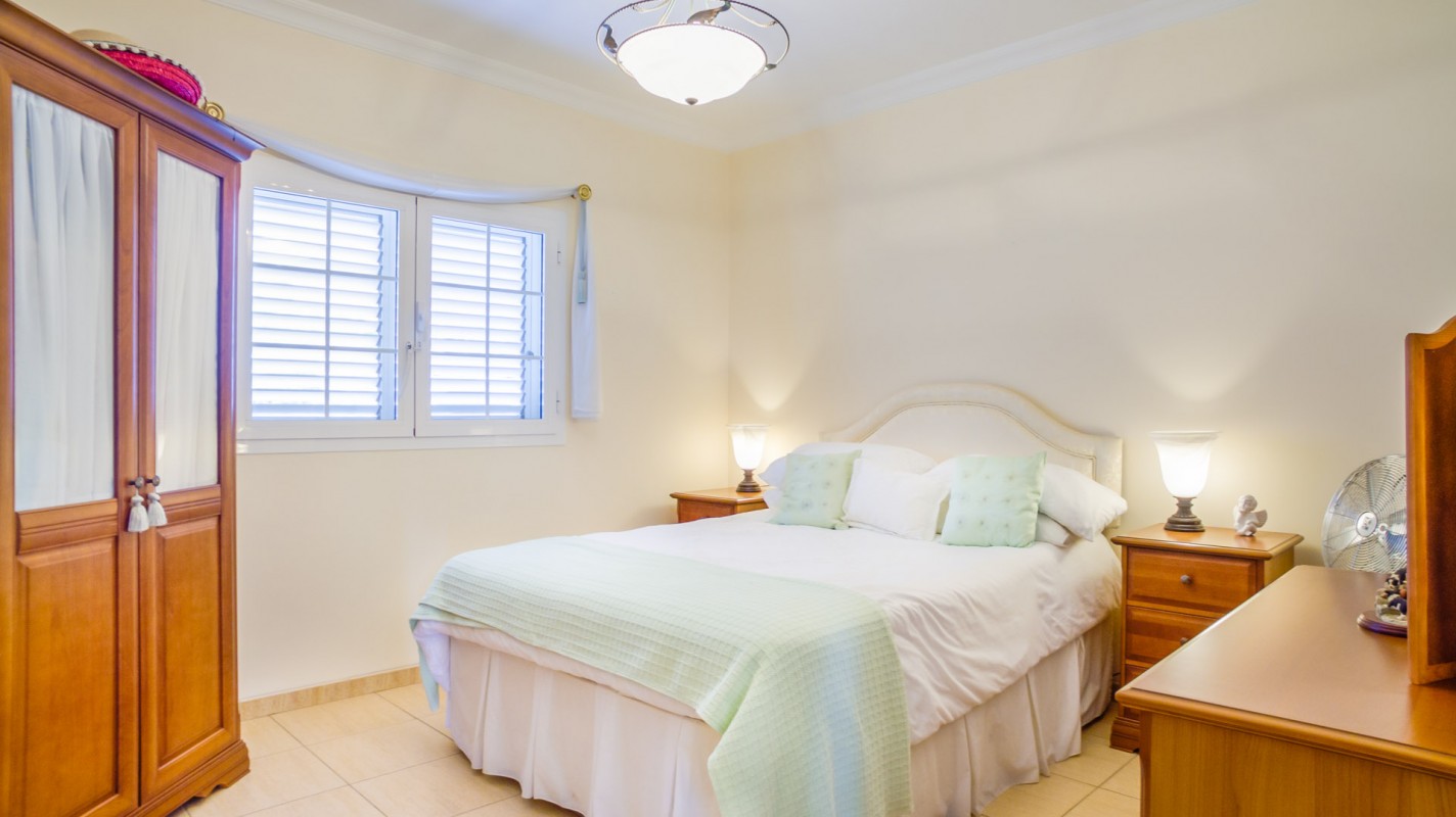 - Puerto Calero - Roper Properties