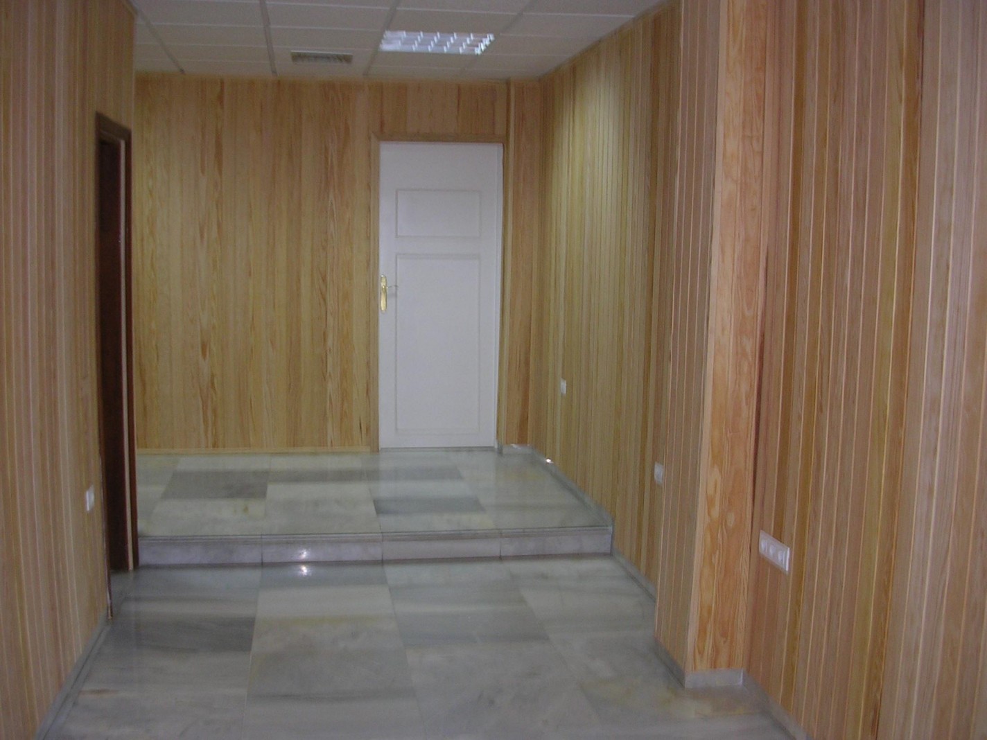 - Los Cristianos - Roper Properties