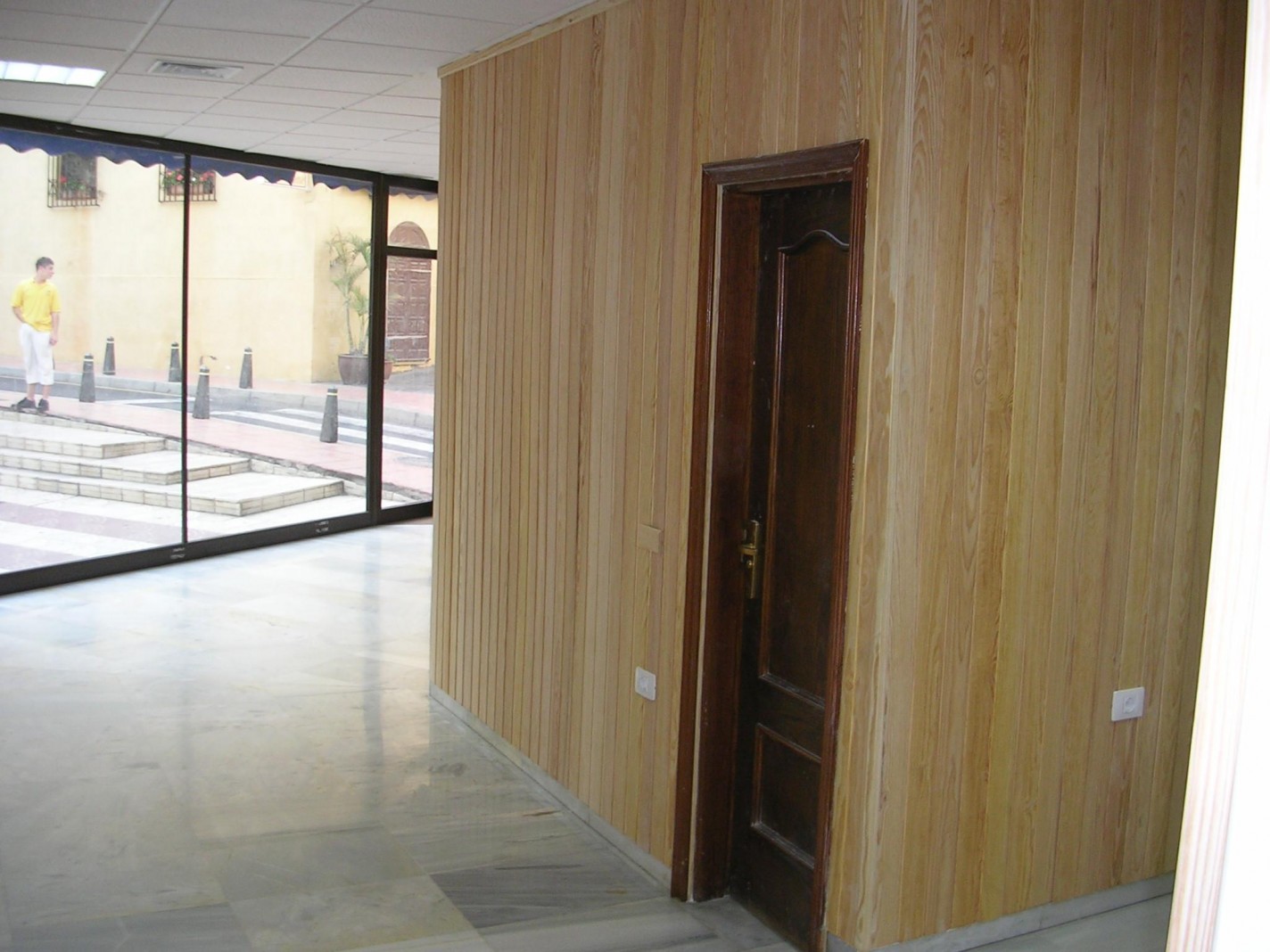 - Los Cristianos - Roper Properties
