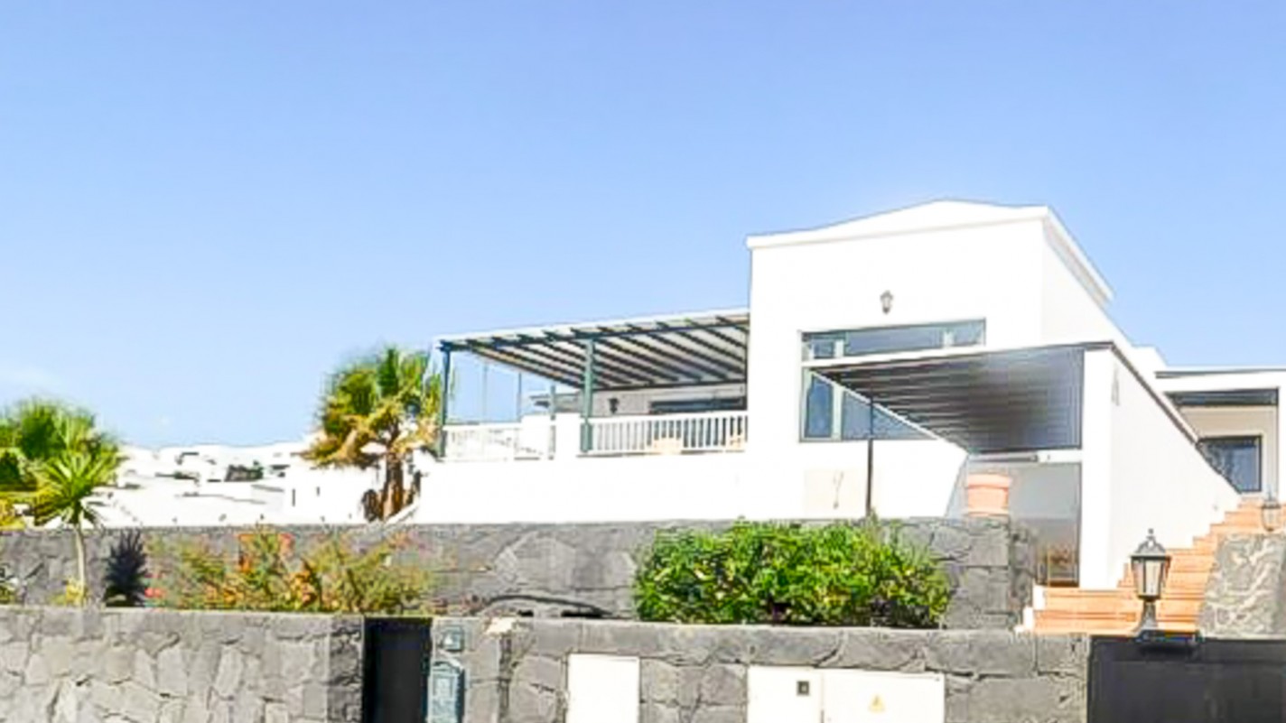 - Tías - Roper Properties