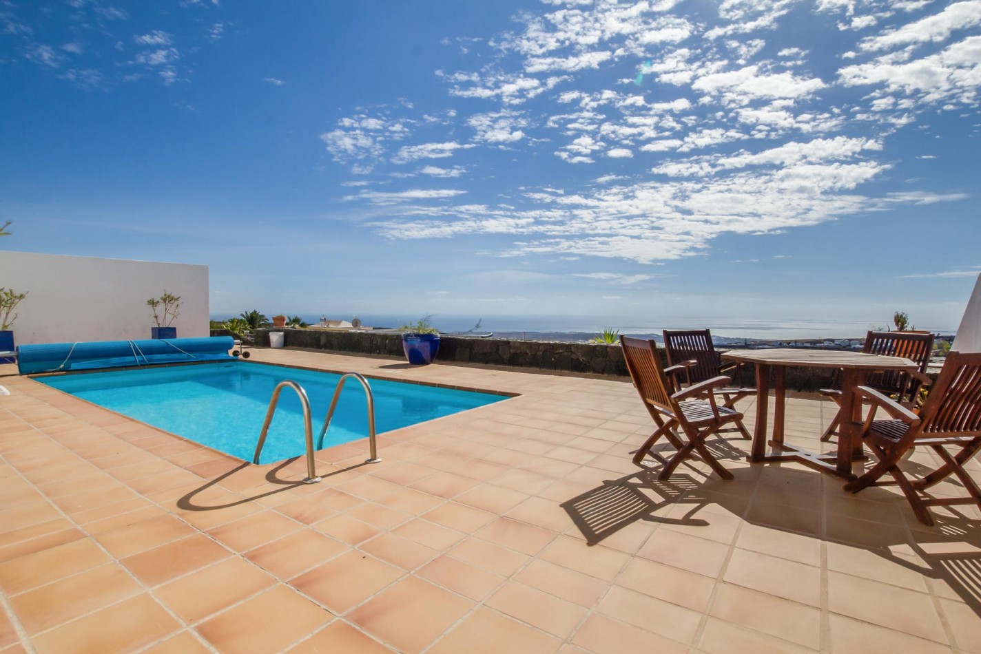 - Tías - Roper Properties