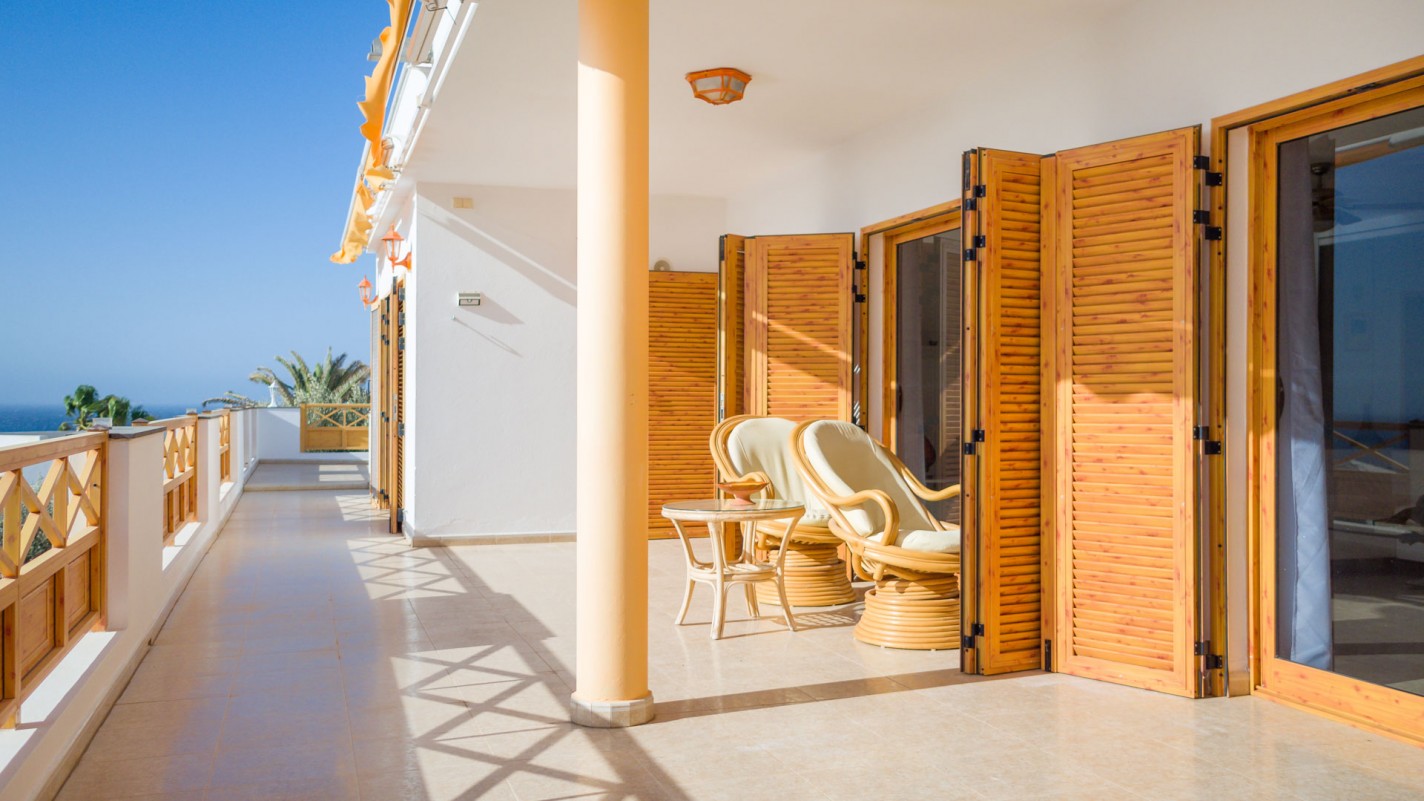 - Playa Blanca - Roper Properties