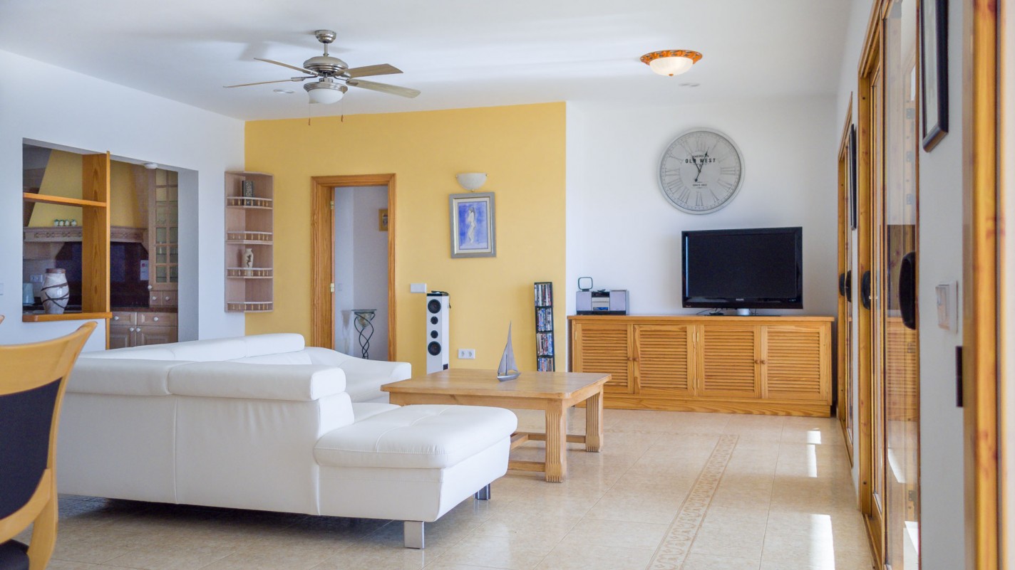 - Playa Blanca - Roper Properties