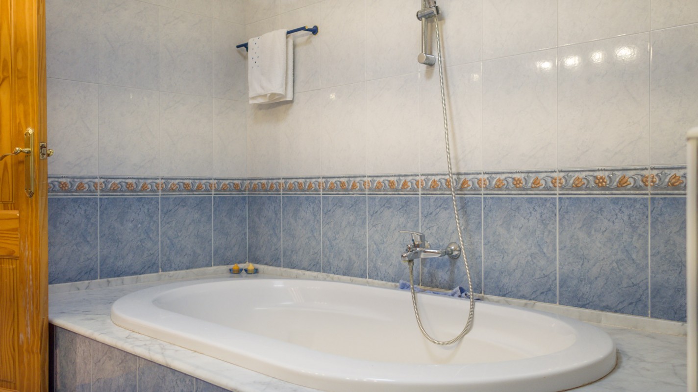 - Playa Blanca - Roper Properties