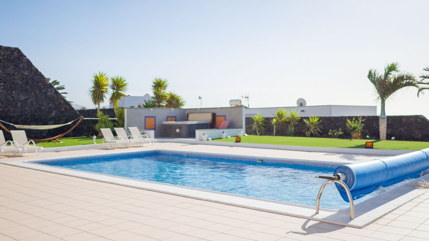 - Playa Blanca - Roper Properties