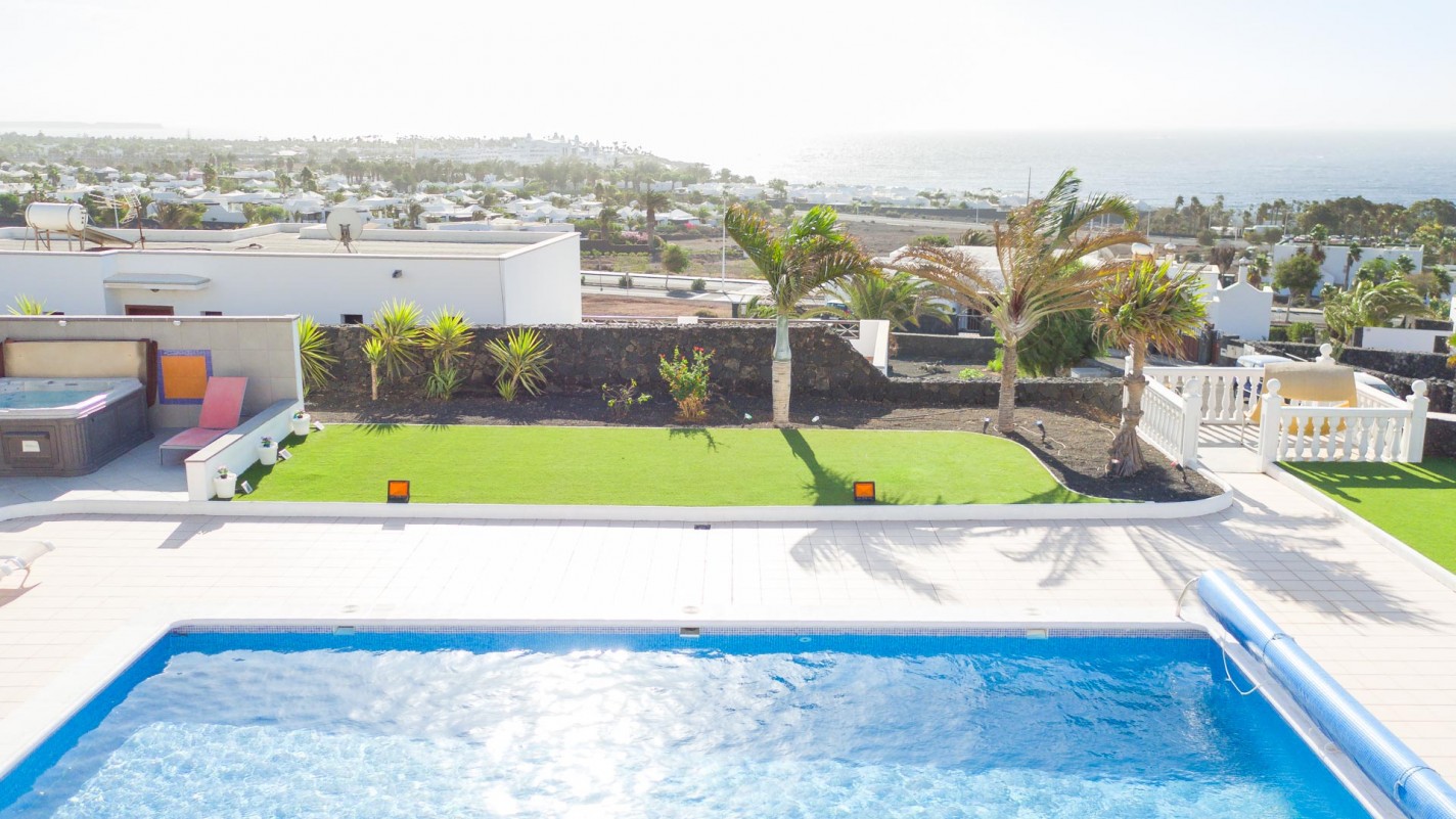 - Playa Blanca - Roper Properties
