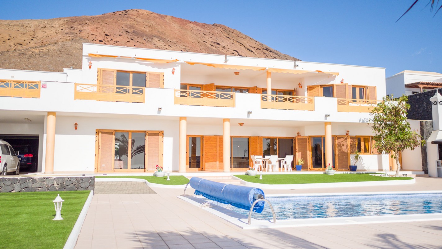 - Playa Blanca - Roper Properties