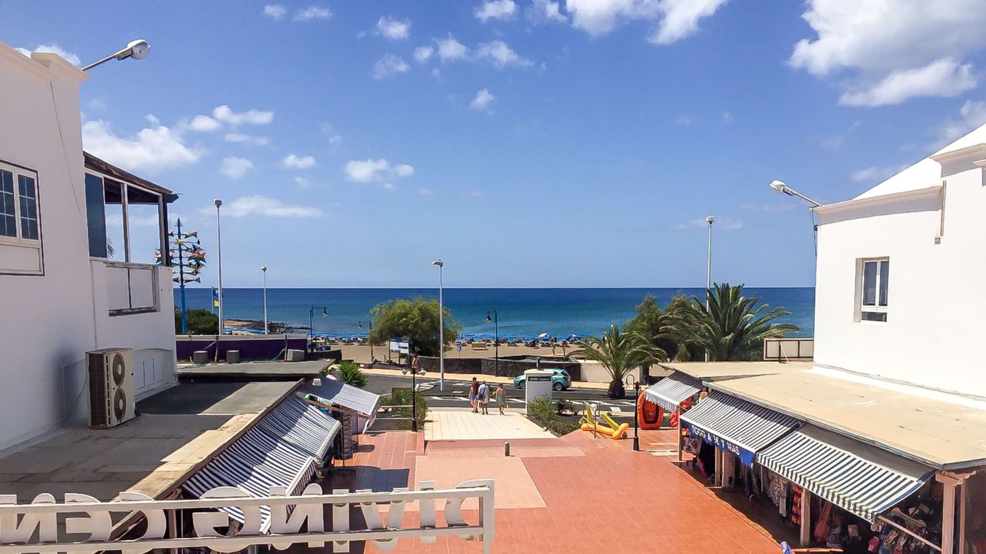 Centro Comercial Los Pocillos - Puerto Del Carmen - Roper Properties