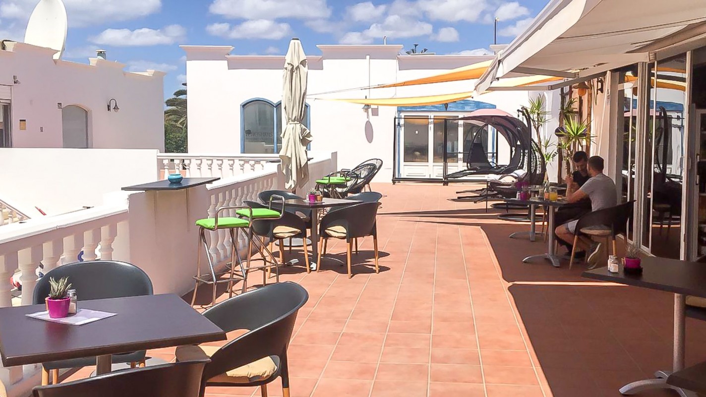 Centro Comercial Los Pocillos - Puerto Del Carmen - Roper Properties