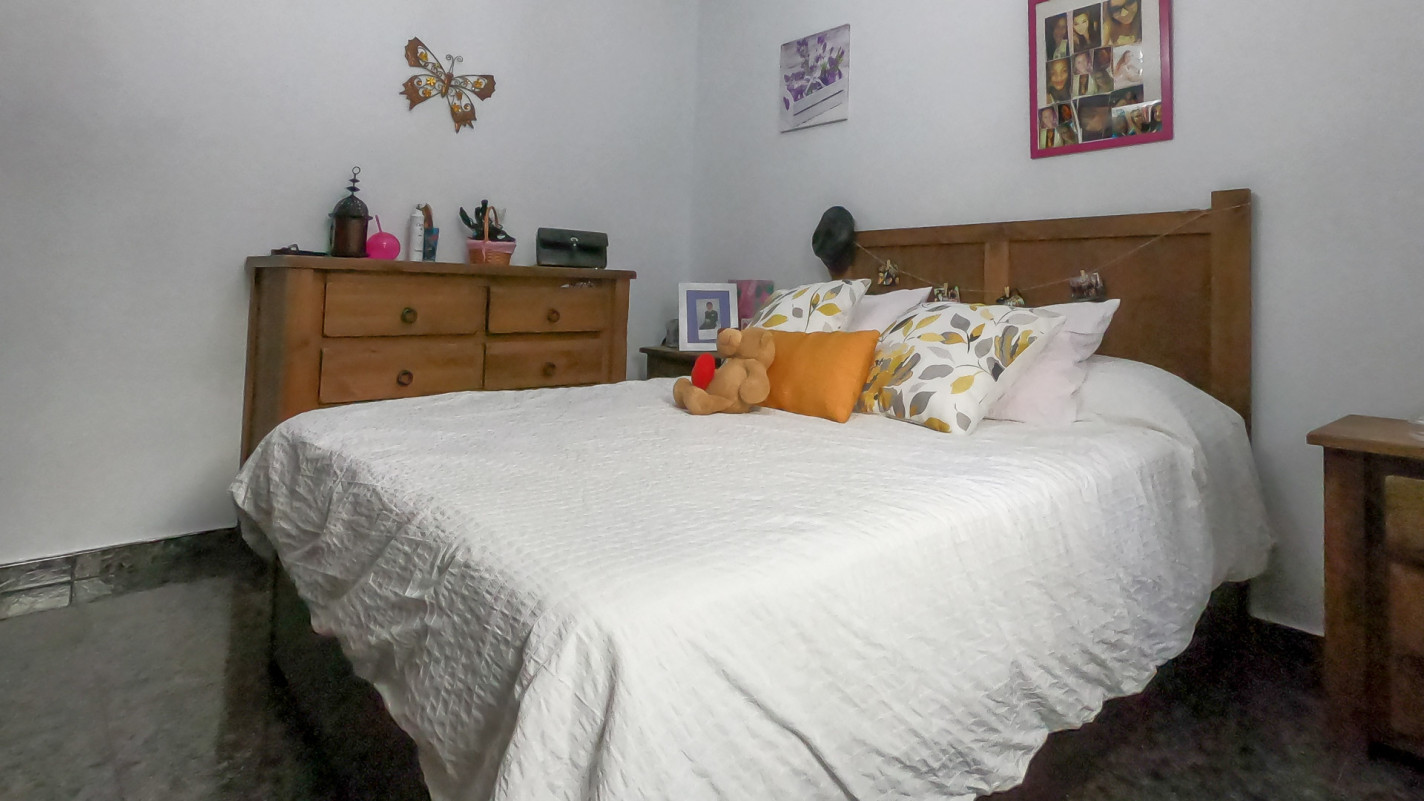 - Los Valles - Roper Properties