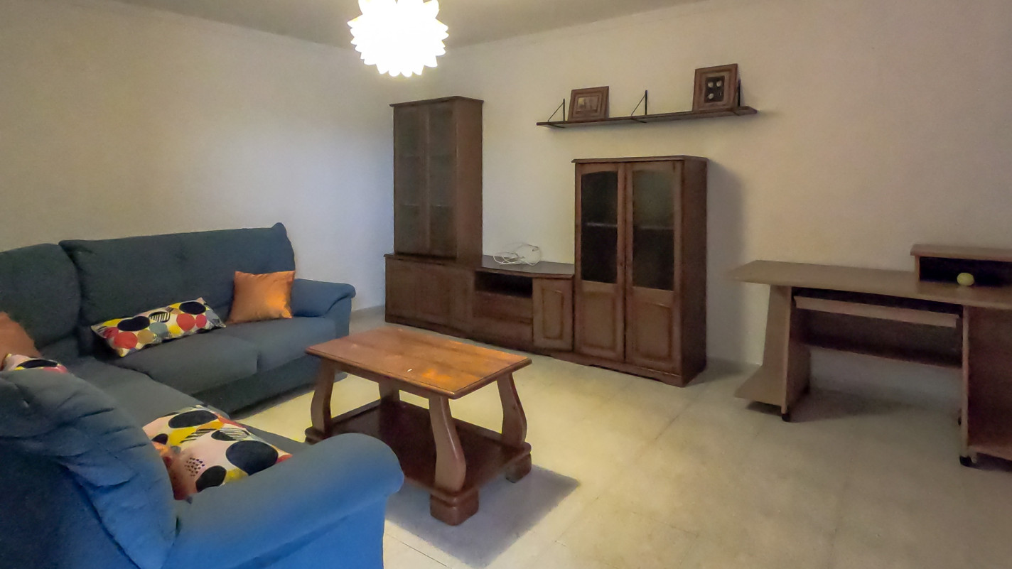 - Los Valles - Roper Properties
