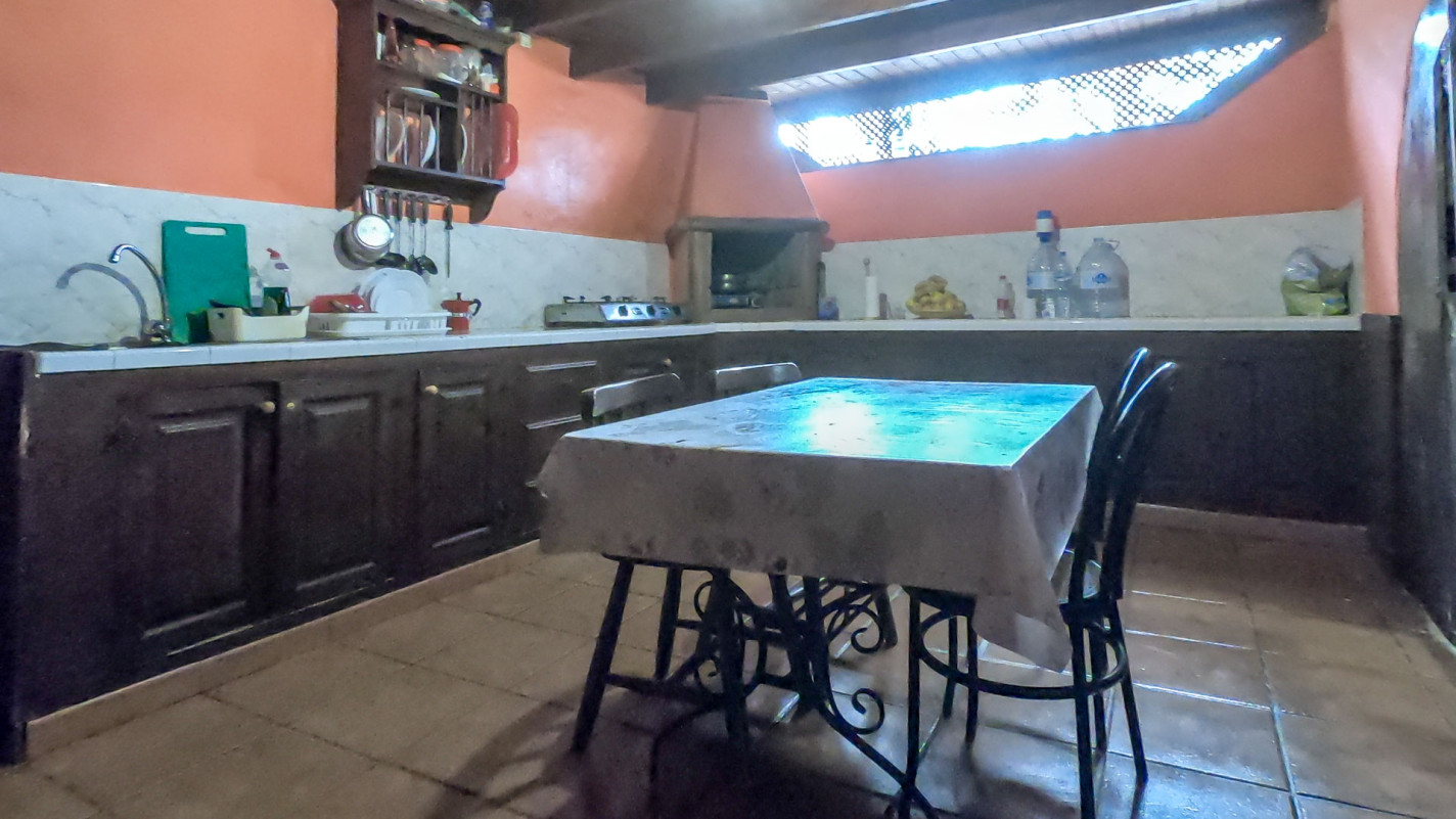 - Los Valles - Roper Properties